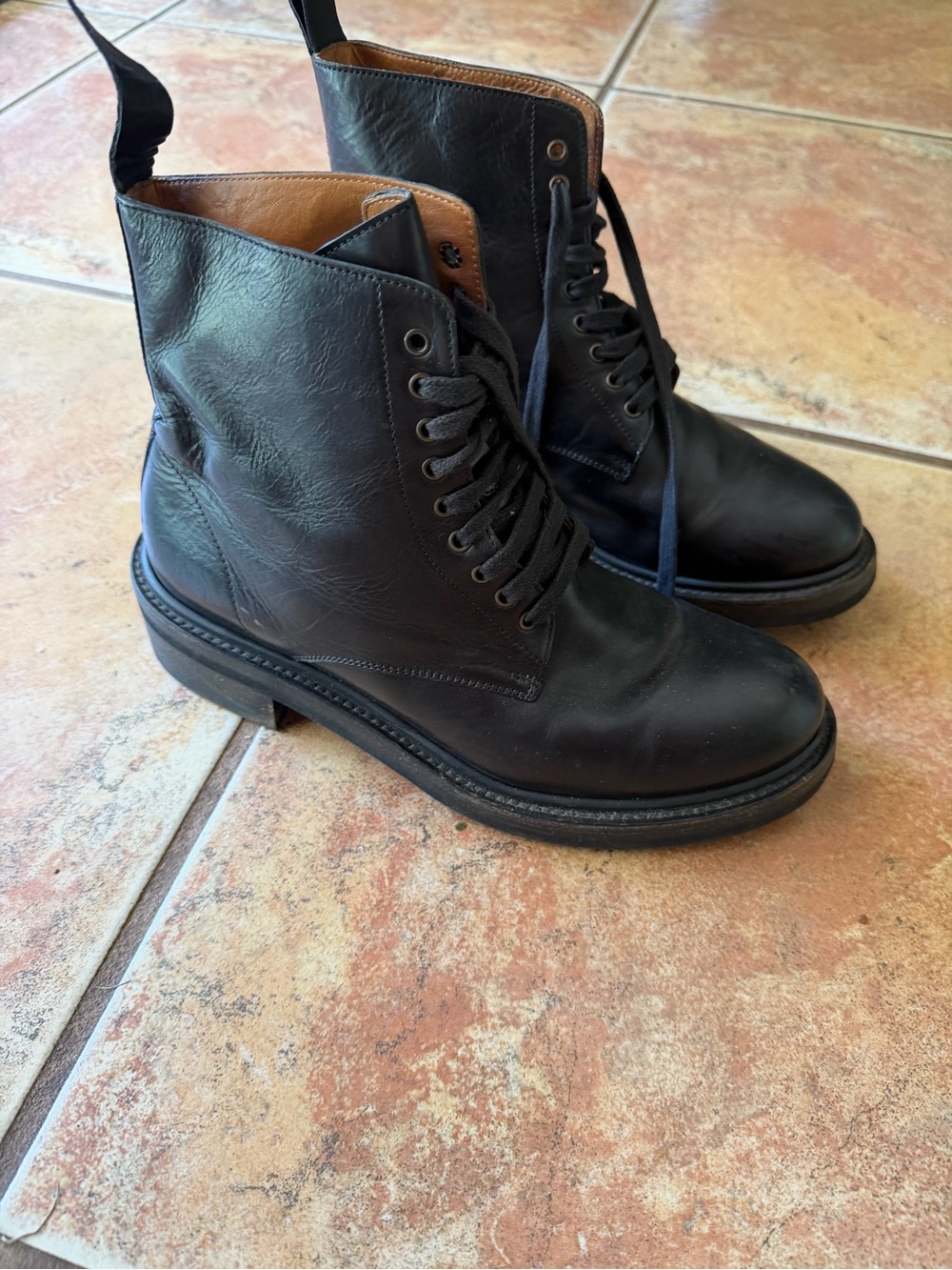 Frye Alice 9 M Lace Up Black boots